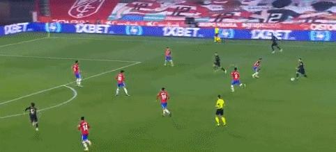 逆天乌龙！开场仅32秒町田泽维亚队长昌子源回传攻破自家大门