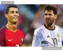 诺兰·莱恩在德州游骑兵队完成了生涯第 300 胜，全场观众起立鼓掌